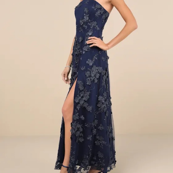 Lulus Rare Presence Navy Blue 3d Floral Embroidered Maxi Dress - Size XL - Picture 3 of 4